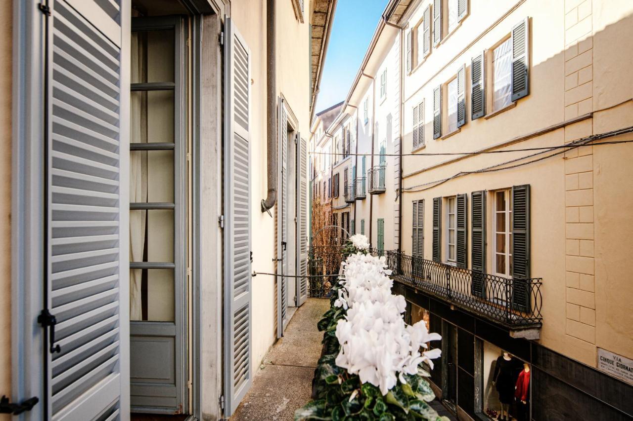 La Finestra Sul Duomo - The House Of Travelers Appartement Como Buitenkant foto