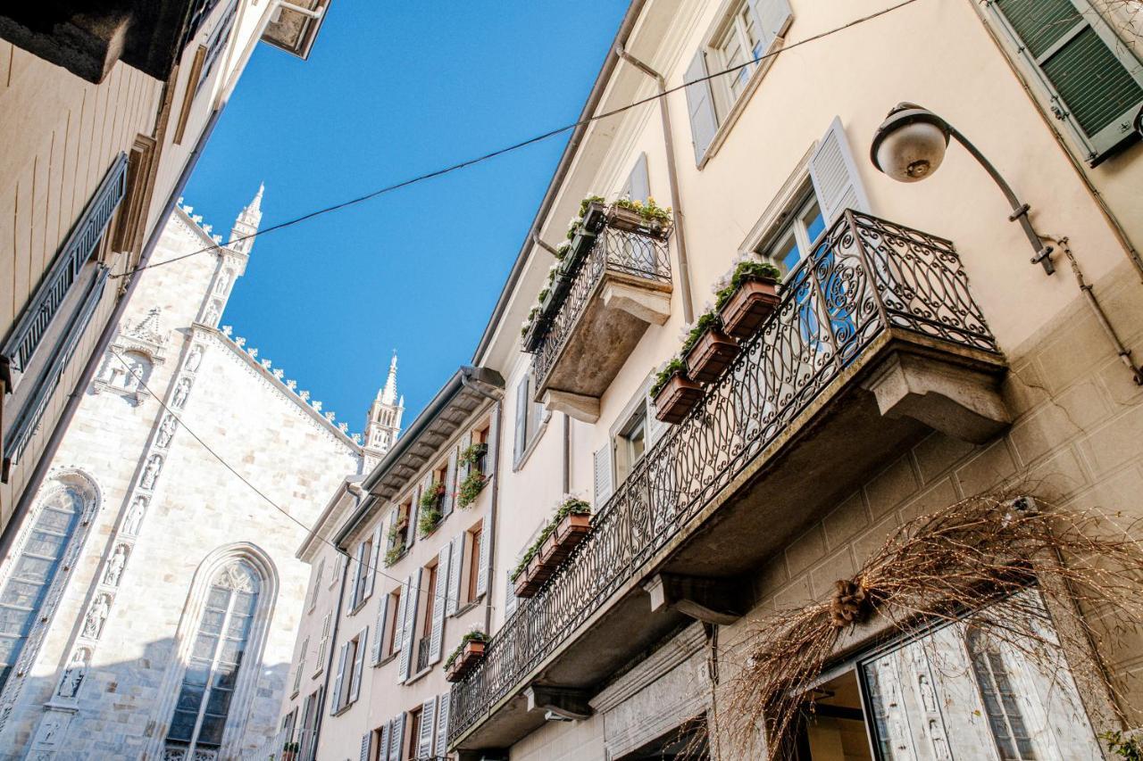 La Finestra Sul Duomo - The House Of Travelers Appartement Como Buitenkant foto