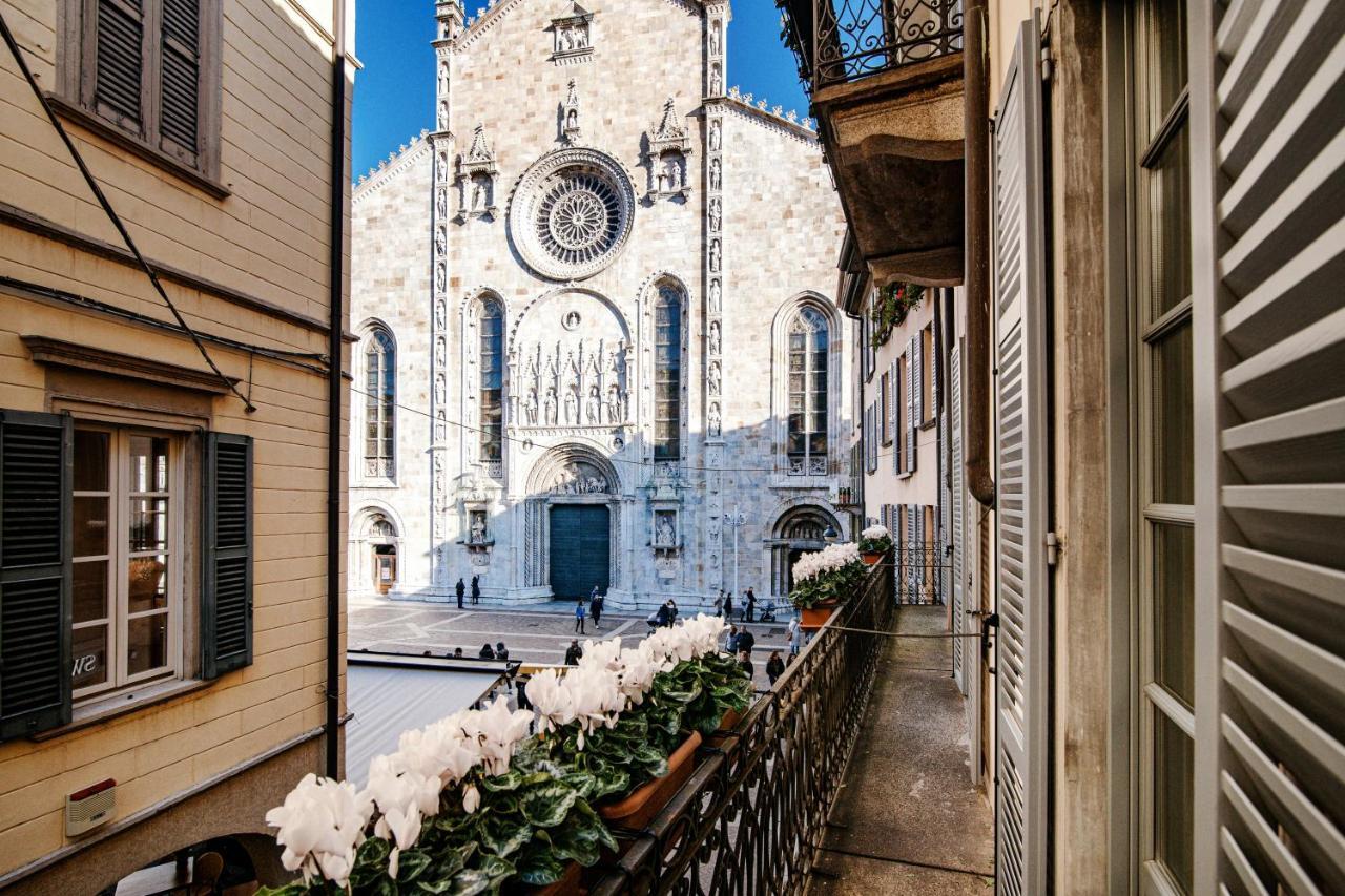 La Finestra Sul Duomo - The House Of Travelers Appartement Como Buitenkant foto